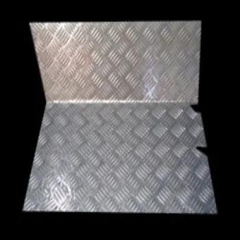 Tapete_de_aluminio_motorista.JPG