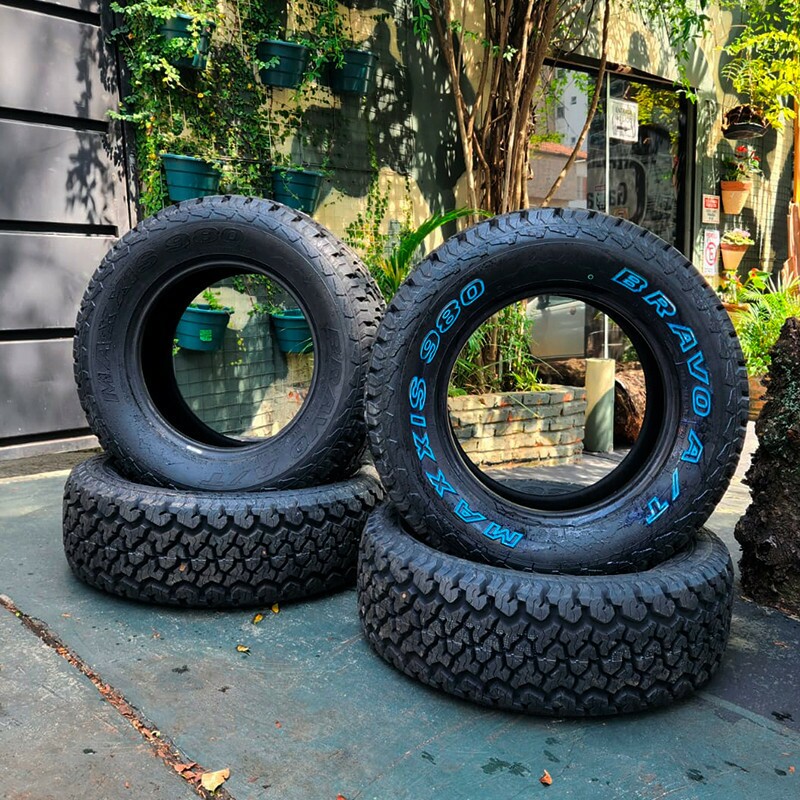 jogo-com-4-pneus-pneu-maxxis-265-65-r17-maxxis-at-980-all-novos