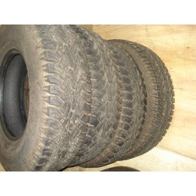 Jogo de pneus Continental 235 x 85 x 16