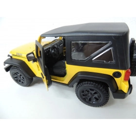 Jeep Wrangler 2014 1/18 - Miniatura