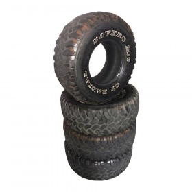 Jogo com 4 pneus 33x12,5 R15 (Usados) - Savero MT 30% de vida útil