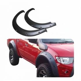 Par de Alargador de Paralamas em Fibra ( Dianteiro ) para Mitsubishi Triton - Modelo Savana c/ 9 Cm, Peça projetada para
