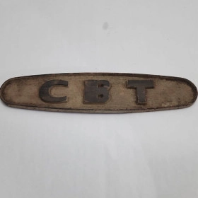 Capô do Motor  Trator CBT 1105 e 1090 + emblema CBT