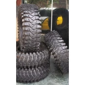Jogo de pneus 37x12.5 R17 Trepador Competition - rodou só 3000 km 85 % de vIda útil