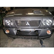 Mesa / Base / Suporte de Guincho para Mitsubishi L-200 Savana Ano 2000 à 2003 GL (Quadrada)