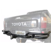 Para-Choque Tubular Traseiro com Engate Removível e Tomada Elétrica para TOYOTA Hilux até 2004 - MACERAL