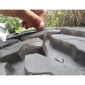 Jogo de 4 Pneus 33x12.50 R18  Geolandar M/T Yokohama - 95% Vida Útil