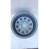 Roda 15x8 6 furos de 139,7 de aço , peça única de mostruário  