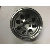 1 Roda 15x8 6 furos de 139.7  Off set negativo , liga leve  peça sem uso  de exposição em feiras  fora da caixa Ideal para estepe