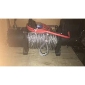 Guincho Elétrico 16.000lbs semi novo com controle sem fio - Apenas fora da caixa