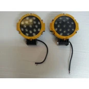 Par de Farol de 17 Leds / 51w com armação amarelo ,usada em perfeito estado c/suportes funcionando