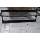 Quadro de Para Brisa Basculante para Jeep CJ5. Com Vidro, Armação e Borboleta. USADO