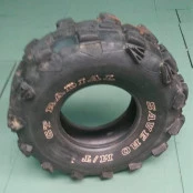 Pneu 33x12.5 R 15 Recapado Genius Lama em Bom Estado