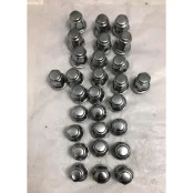 Jogo com 27 Porcas cromadas para Hilux ou Mitsubishi Triton
