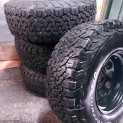 Jogo com 4 Pneus BF Goodrich AllTerrain 285/75 R16  Perfeitos 95% de Vida Útil