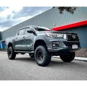 Kit Body Lift Toyota Hilux de 2016 à 2024 Levanta a Carroceria sem Alterar a Suspensão 