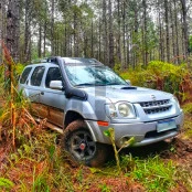 Snorkel Nissan Xterra  Todos Anos Feito em Fibra Alta Resistência cor Preto Fosco 