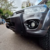 Mesa / Base / Suporte para Guincho embutido para Mitsubishi Pajero Dakar - Todos