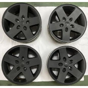 Jogo com 4 Rodas Originais Jeep Wrangler Aro 17 Perfeito Estado 