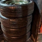 Jogo com 4 Pneus 215/65 R16 RADIAL 75 % de Vida Útil
