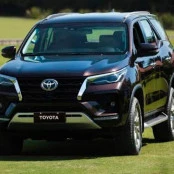 Estribo Elétrico Para Toyota SW4 2016 à 2025 em Alumínio cor Preto