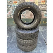 Jogo com 4 Pneus BF Googrichi 265/70 R16 95% de Vida Útil (Semi Novo) 