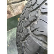Jogo com 4 Pneus BF Googrichi 265/70 R17 60% de Vida Útil (Usado)