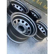 Jogo com 4 Rodas 15x8 5x139 offset -35 Daytona Black - Semi Nova (Peça de Mostruário) 