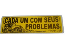 ADESIVO_cada_um_com_seus_problemas.jpg