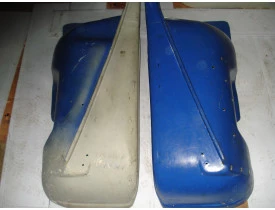 PAR DE PARALAMA AZUL EM FIBRA PARA JEEP WILLYS CJ5 EM OTIMO ESTADO