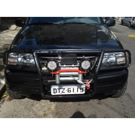 Parachoque de Impulsão com Suporte para Guincho da CHEVROLET Tracker e SUZUKI Grand Vitara