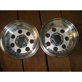 Par de rodas 15 x10 sem uso  