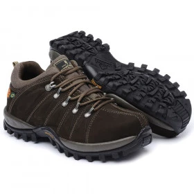 Bota MacBoot modelo Uirapuru - Cor Café Resistente para Trilhas e leve para Caminhadas