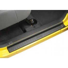 Jg Soleira da Porta em plástico preto com logo Jeep para Wrangler 2007 / 2018 - Original Mopar