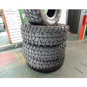 Jogo com 4 Pneus 285/75 R16 Gt Radial Adventuro MT sem uso , Montado em veículo de exposição em feiras