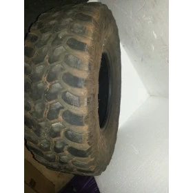 Pneu 37x12,5 R 17 mil Terrain semi novo
