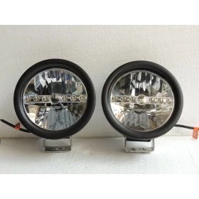 Par de faróis especial 30 W para longo alcance Alcance aproximado 200 mts Peça nova de mostruário