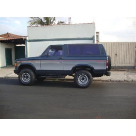 Caminhonete Brasinca Diesel  ano 88  clark 4 marchas , motor Q 20 B turbo zero