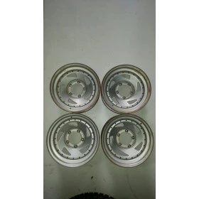 Jogo com 4 rodas direcional  16x7 , 5 furos jeep em bom estado