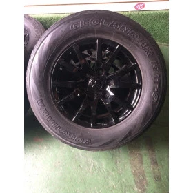 Jogo com 4 Rodas 17x8 6 Furos de 139,7 Liga Leve Reforçada, Black - Semi Novas.