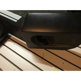 Para-choque com base para guincho Reforçado ideal para guincho 16000 e 20.000 Peça original do Agrale Marruá Peça já foi instalada Acompanha ponteiras modelo asa delta de ABS com lugar para Farois de milha  Ideal para adaptação em pick-up