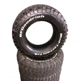 Jogo com 4 Pneus 235/70 R16 BFGoodrich MUD TERRAIN - Semi novo, rodou 3000km