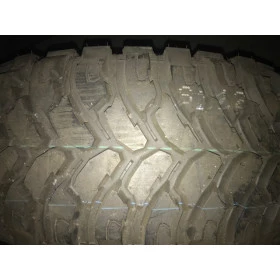 Pneu 265/70 R17 MT unigrip  Peça única de mostruário  Nunca foi montado