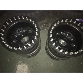 Jogo com 4 rodas 15x 10 com Beadlook , 6 furos de 139.7 Nova, de exposição de veículos em feiras