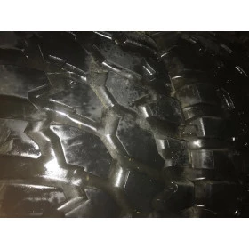 Jogo com 4 pneus 305/70 R16 MT com 6 mil km rodados