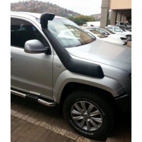 Snorkel para Amarok feito em plástico ABS Mais resistente que a fibra  Peça de mostruário  em feiras  - sem uso  Fora da caixa original