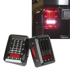 Par de lanterna de Led USA para Jeep Wrangler  de 2008 à 2017 - Pode ser adaptada em outros veículos  - (Lanterna padrão