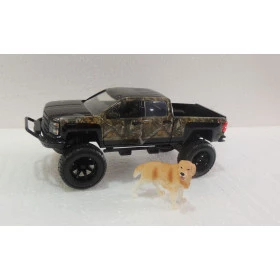 Miniatura Chevrolet Silverado Camuflado com Cachorro