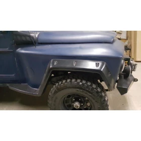 Alargador de Para-Lamas Dianteiro Modelo Americano para Rural e F-75 (o Par)