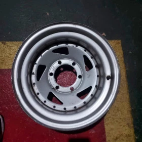 Roda Estilo Mangels Direcional 15x8 6 furos de 139,7  - Usada, Perfeito Estado